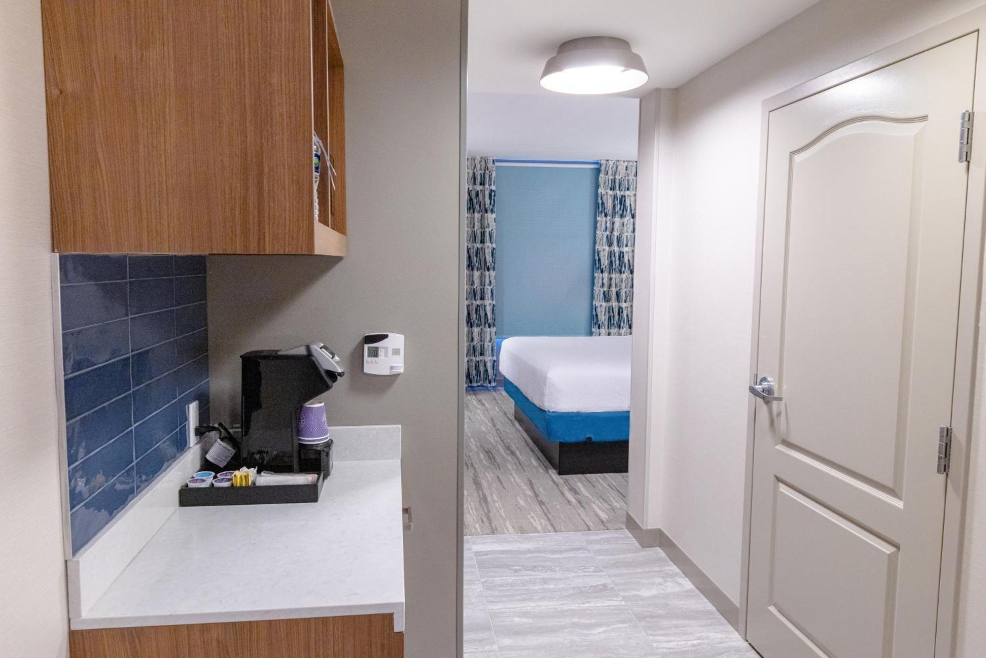 Hilton Garden Inn Lakewood Esterno foto