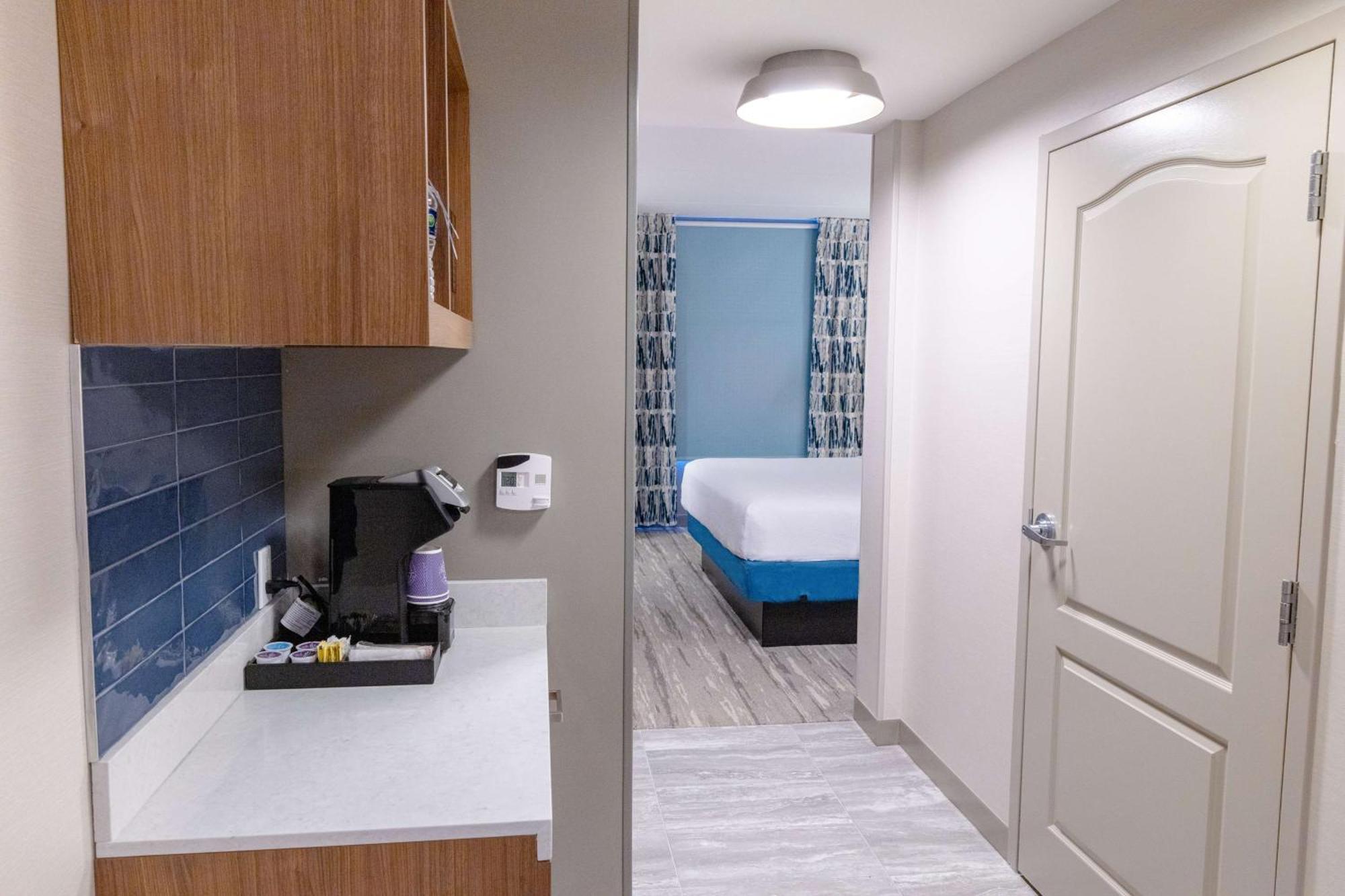 Hilton Garden Inn Lakewood Esterno foto